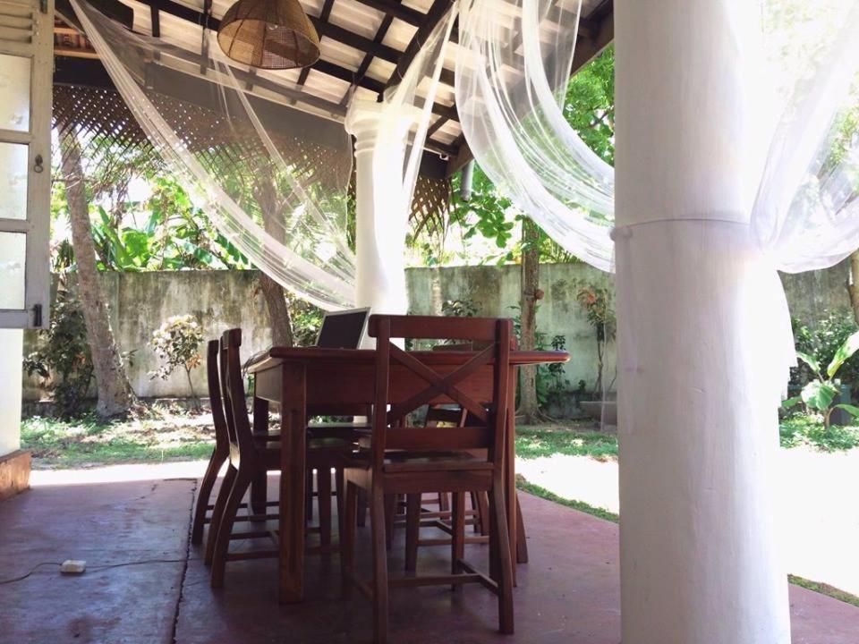 Hôtel Solar House à Tangalle Extérieur photo